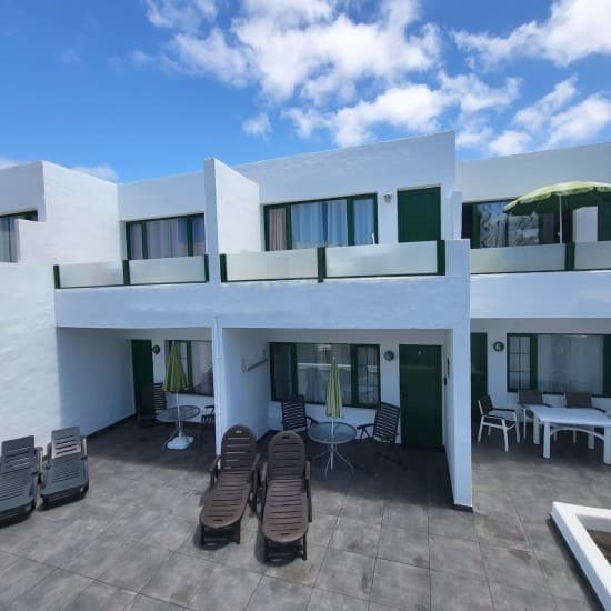 Gueldera Apartments exterior — Puerto del Carmen, Lanzarote